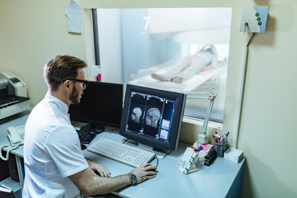 Expert Clinical Neuroradiology Consulting Services